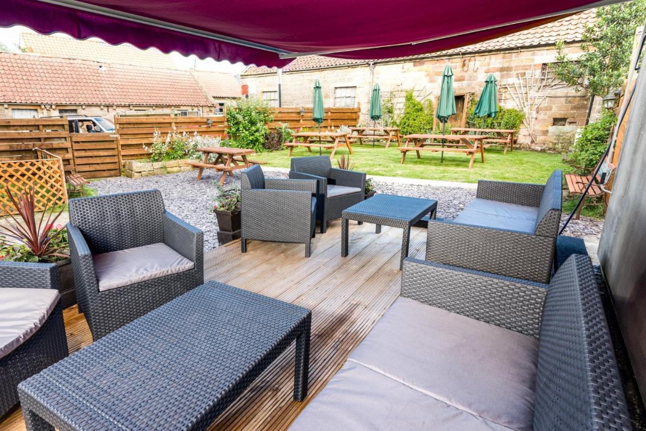 The Witching Post Inn Egton Экстерьер фото